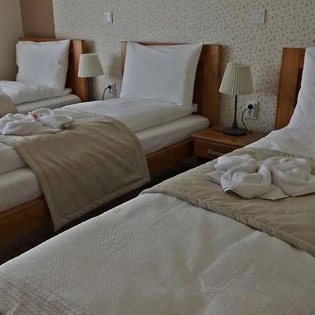 Bed and Breakfast Alice Panzio Gold Kalocsa Exterior foto