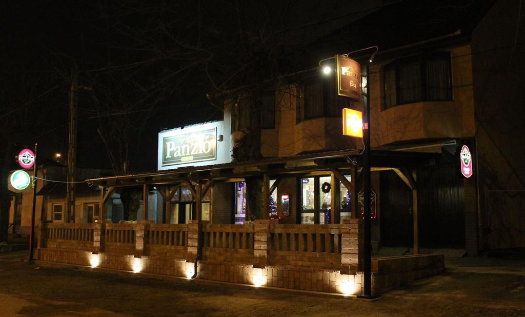 Bed and Breakfast Alice Panzio Gold Kalocsa Exterior foto